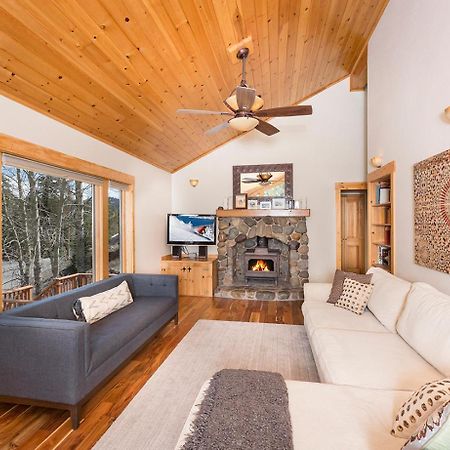 Mineral Springs 3 Bedroom W Hot Tub Available In Alpine Meadows Olympic Valley  Exterior photo